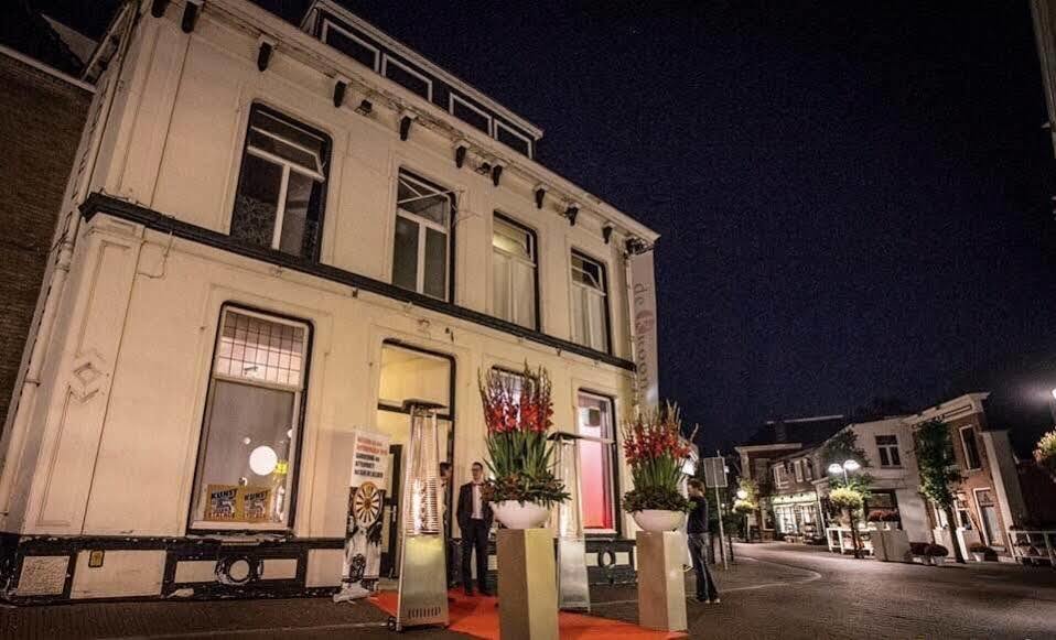 De Kroon Oldenzaal Bagian luar foto