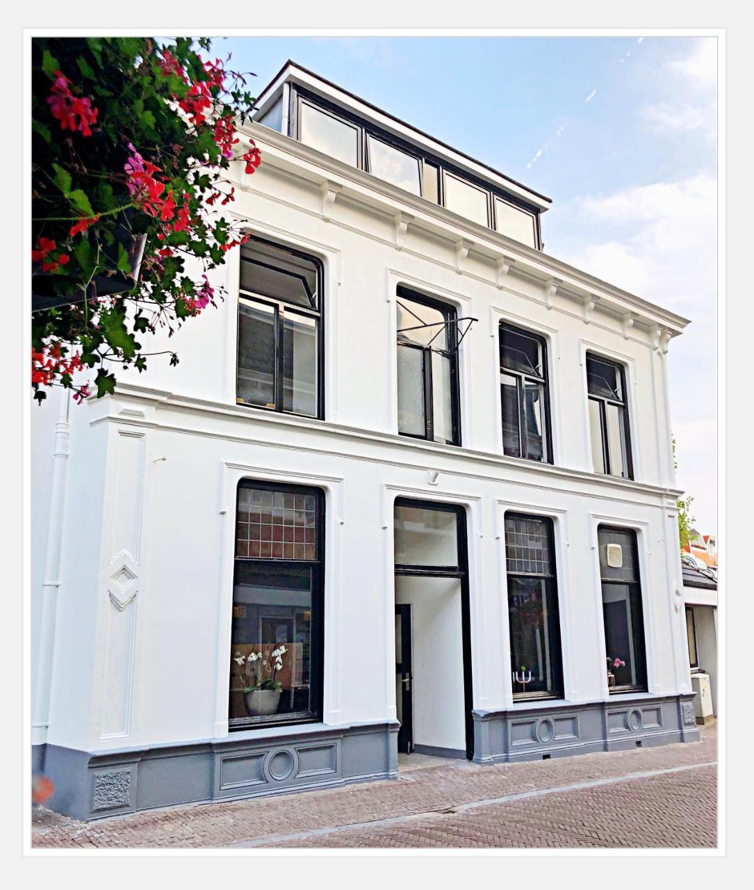 De Kroon Oldenzaal Bagian luar foto